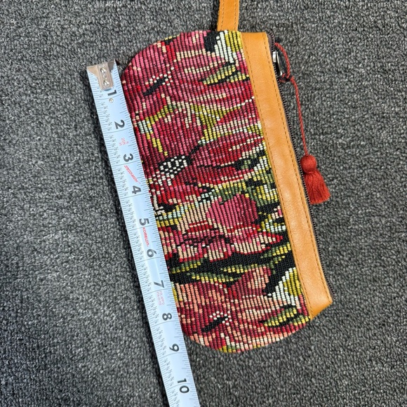 Nena & Co. Vibrant Artisan Vintage Woven Clutch Wristlet - Picture 4 of 6